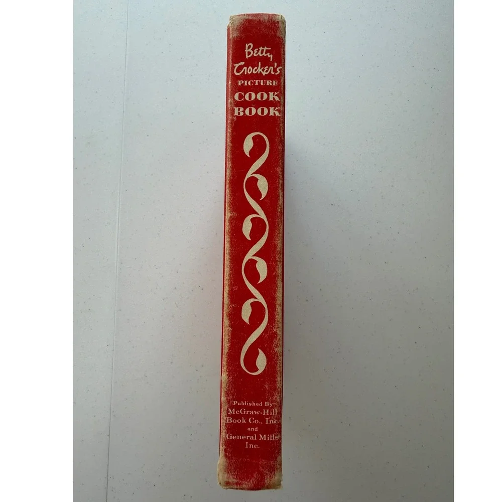 Vintage Betty Crockers Picture Cookbook 1950 1st Edition 7th Printing Red